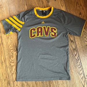 Men’s Adidas Cleveland Cavaliers dri fit shirt size M
